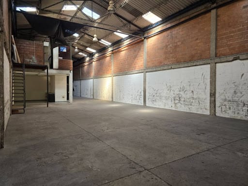 Bodega en arriendo en El Chagualo, Medellín, 500 m² · foto 7 de 17