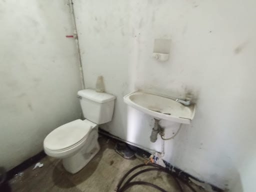 Local en arriendo en Los Colores, Medellín, 44 m² · foto 6 de 6
