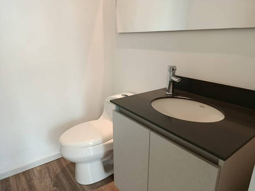 Oficina en arriendo en Milla De Oro, Medellín, 42 m² · foto 6 de 7