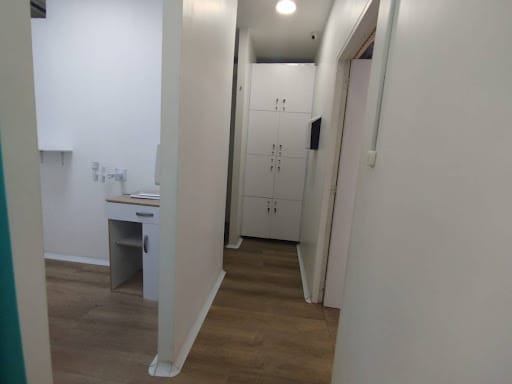 Consultorio en arriendo en Caribe, Medellín, 26 m² · foto 4 de 10