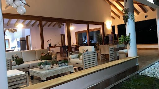 Casa de 3 alcobas en venta en San Nicolas, La Ceja, 330 m² · foto 10 de 20