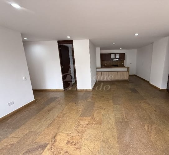 Apartamento de 2 alcobas en arriendo en Loma Del Escobero, Envigado, 85 m² · foto 5 de 14