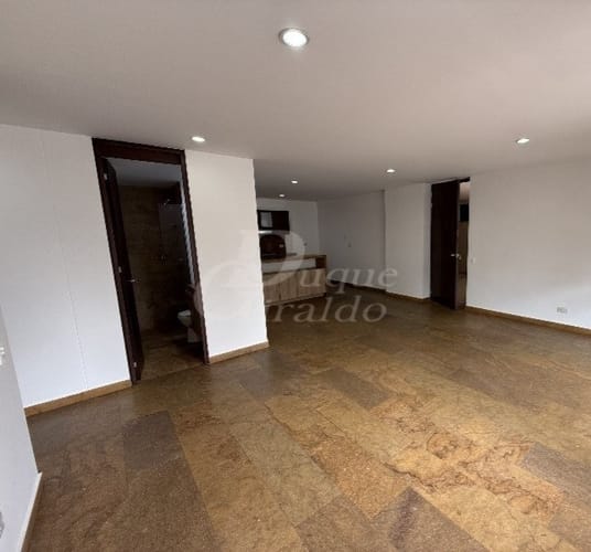 Apartamento de 2 alcobas en arriendo en Loma Del Escobero, Envigado, 85 m² · foto 13 de 14