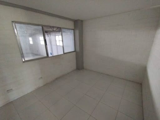 Bodega en arriendo en El Tablazo, Rionegro, 1040 m² · foto 12 de 24