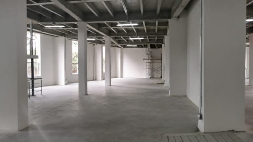Bodega en venta en Perpetuo Socorro, Medellín, 2600 m² · foto 2 de 8