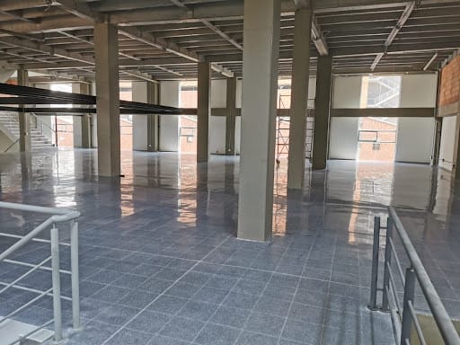 Bodega en venta en Perpetuo Socorro, Medellín, 2600 m² · foto 7 de 8