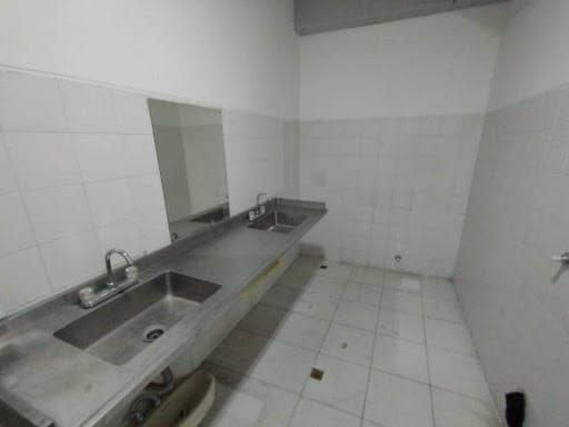 Bodega en arriendo en El Tablazo, Rionegro, 1040 m² · foto 18 de 24