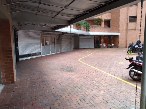 Local en venta en Quintas Del Sol De La Mota, Medellín, 32 m² · foto 2 de 12