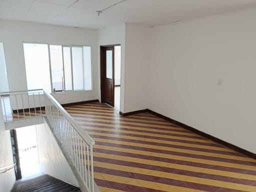 Casa de 15 alcobas en arriendo en Prado, Medellín, 550 m² · foto 5 de 21