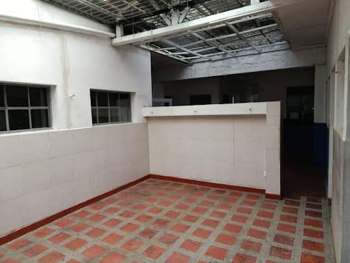 Casa de 15 alcobas en arriendo en Prado, Medellín, 550 m² · foto 11 de 21