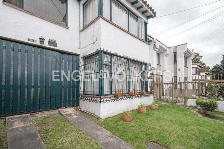 Casa de 4 alcobas en venta en Pontevedra, Bogotá, 243 m² · foto 18 de 18