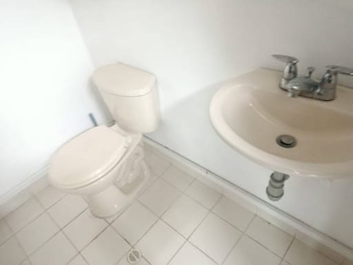 Oficina en arriendo en Milla De Oro, Medellín, 88 m² · foto 6 de 8