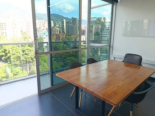 Oficina en arriendo en Manila, Medellín, 48 m² · foto 3 de 12