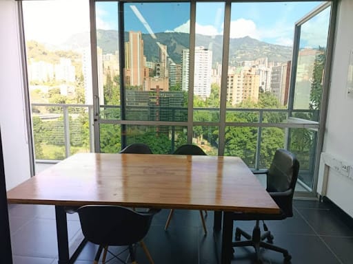 Oficina en arriendo en Manila, Medellín, 48 m² · foto 4 de 12
