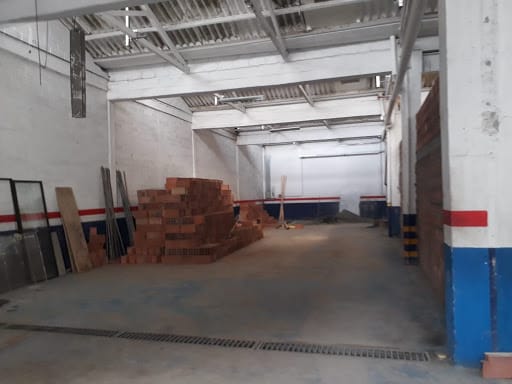 Bodega en arriendo en Rosales, Medellín, 224 m² · foto 2 de 4