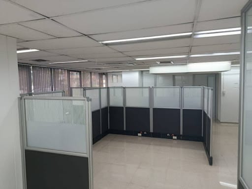 Oficina en arriendo en Milla De Oro, Medellín, 138 m² · foto 2 de 14