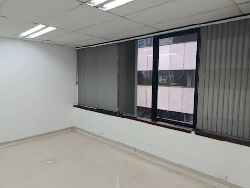 Oficina en arriendo en Milla De Oro, Medellín, 138 m² · foto 7 de 14
