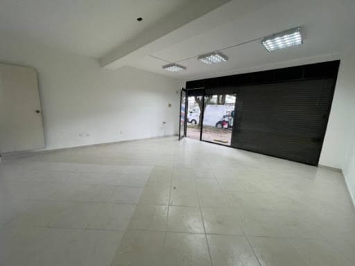 Local en arriendo en Patio Bonito, Medellín, 35 m² · foto 4 de 8