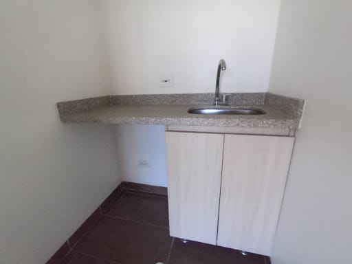Oficina en arriendo en Cabañitas, Medellín, 41 m² · foto 5 de 7