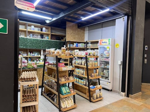 Local en venta en Los Colores, Medellín, 18 m² · foto 11 de 13