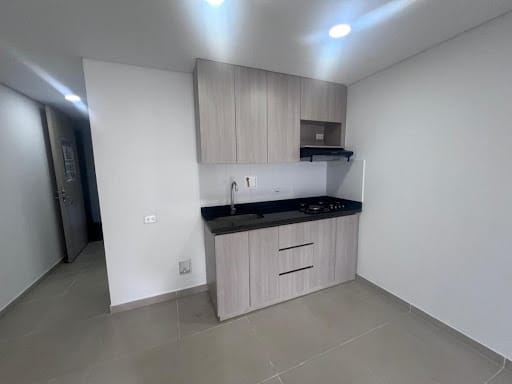 Apartaestudio en venta en La Doctora, Sabaneta, 42 m² · foto 4 de 17