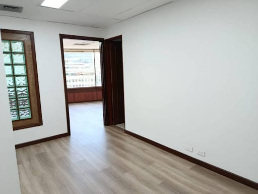 Oficina en arriendo en Patio Bonito, Medellín, 53 m² · foto 5 de 10