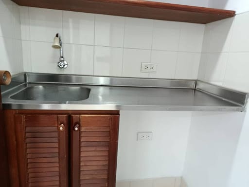 Oficina en arriendo en Patio Bonito, Medellín, 53 m² · foto 8 de 10