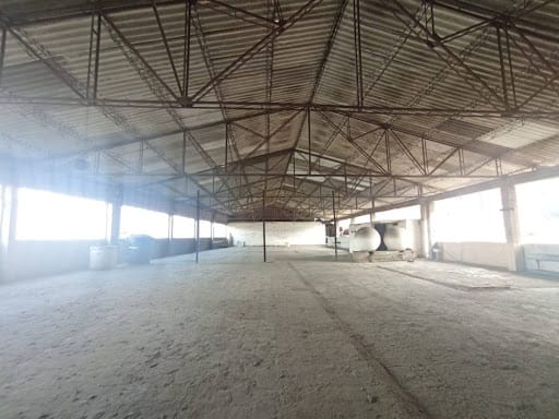 Bodega en arriendo en Cerro Nutibara, Medellín, 1360 m² · foto 2 de 11