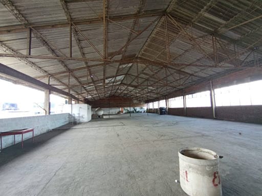 Bodega en arriendo en Cerro Nutibara, Medellín, 1360 m² · foto 3 de 11
