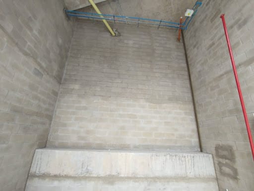 Local en arriendo en Santa Lucía, Medellín, 24 m² · foto 4 de 5