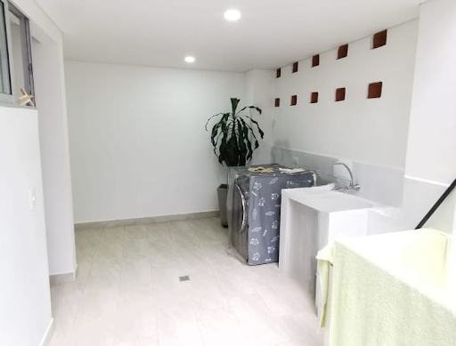 Casa de 4 alcobas en venta en Monteazul, Sabaneta, 696 m² · foto 11 de 15