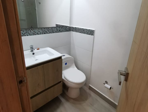 Casa de 4 alcobas en venta en Monteazul, Sabaneta, 696 m² · foto 13 de 15