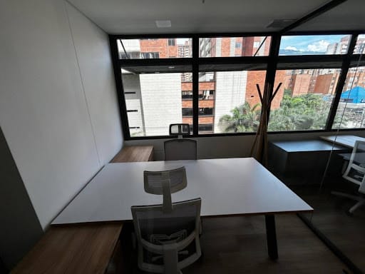 Oficina en venta en Los Colores, Medellín, 8 m² · foto 3 de 10