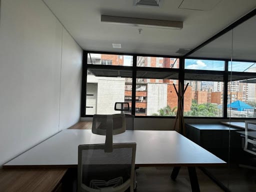 Oficina en venta en Los Colores, Medellín, 8 m² · foto 4 de 10