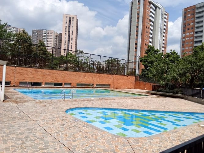 Apartamento de 2 alcobas en arriendo en Loma De San Jose, Sabaneta, 75 m² · foto 3 de 24