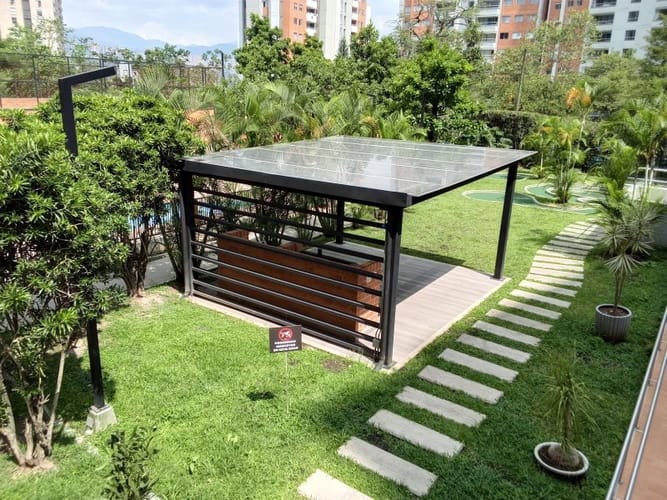 Apartamento de 2 alcobas en arriendo en Loma De San Jose, Sabaneta, 75 m² · foto 4 de 24