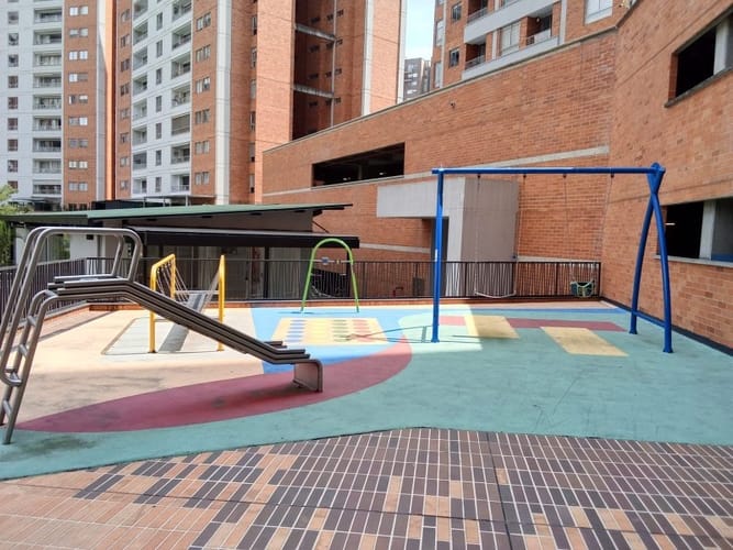 Apartamento de 2 alcobas en arriendo en Loma De San Jose, Sabaneta, 75 m² · foto 5 de 24