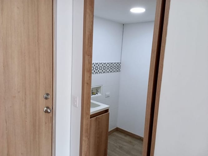 Apartamento de 2 alcobas en arriendo en Loma De San Jose, Sabaneta, 75 m² · foto 9 de 24