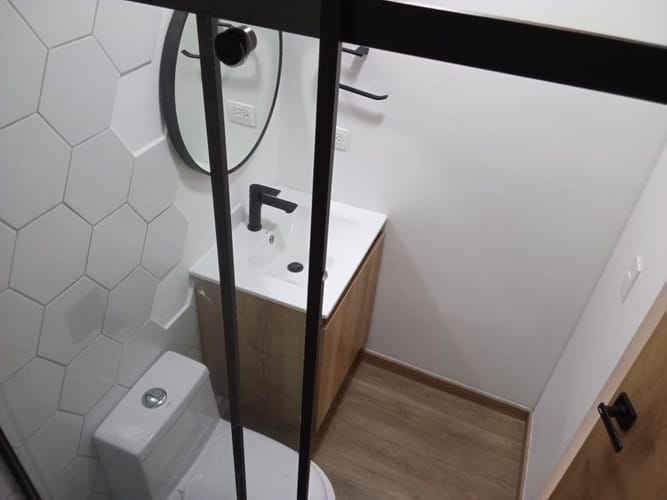 Apartamento de 2 alcobas en arriendo en Loma De San Jose, Sabaneta, 75 m² · foto 13 de 24