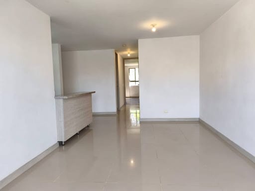 Apartamento de 3 alcobas en arriendo en Las Lomitas, Sabaneta, 73 m² · foto 2 de 17