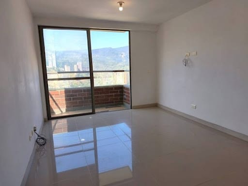 Apartamento de 3 alcobas en arriendo en Las Lomitas, Sabaneta, 73 m² · foto 6 de 17