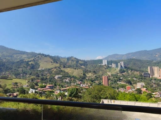 Apartamento de 3 alcobas en arriendo en Las Lomitas, Sabaneta, 73 m² · foto 14 de 17