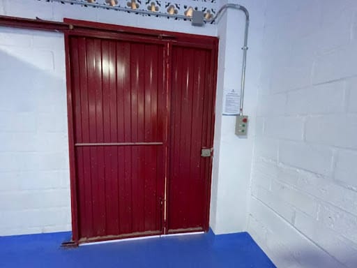 Bodega en arriendo en Cabecera San Antonio De Prado, Medellín, 320 m² · foto 10 de 13