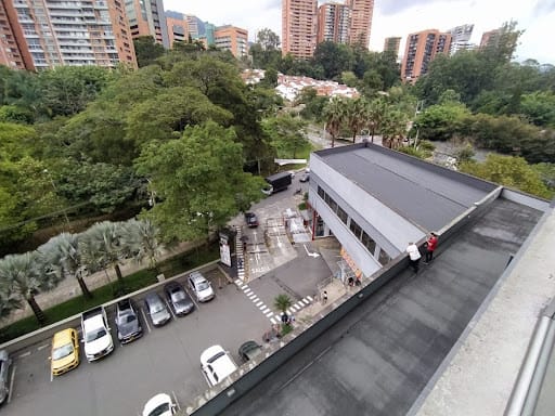 Oficina en arriendo en El Tesoro, Medellín, 33 m² · foto 9 de 9