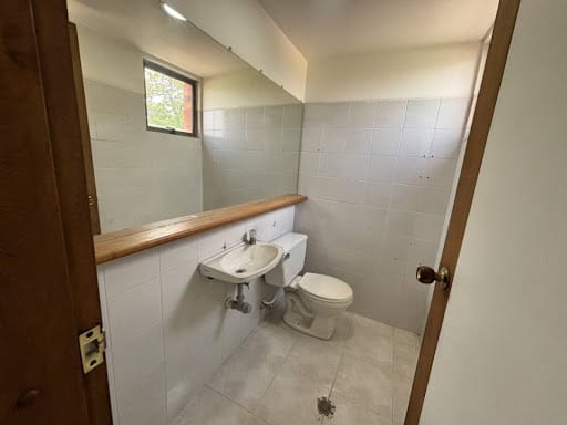 Consultorio en arriendo en Prado, Medellín, 31 m² · foto 7 de 9