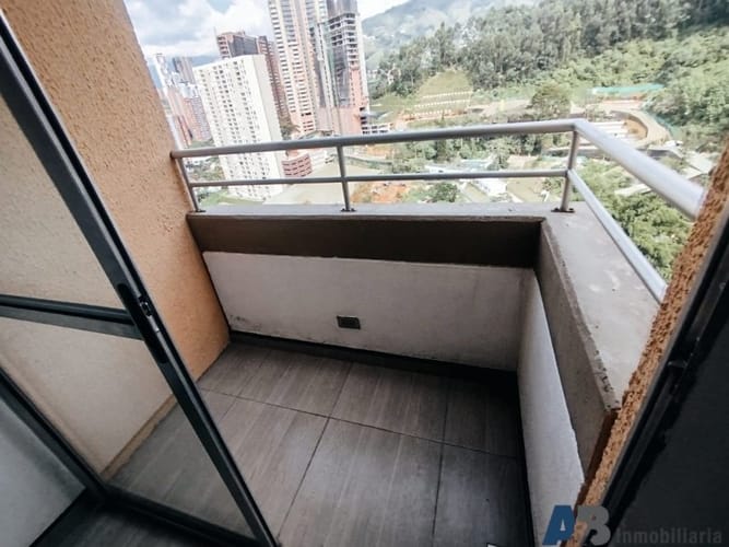 Apartamento de 3 alcobas en arriendo en Cañaveralejo, Sabaneta, 60 m² · foto 11 de 12
