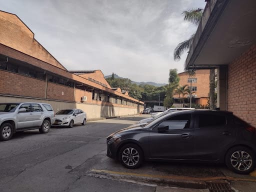 Bodega en arriendo en Fatima, Itagüí, 237 m² · foto 12 de 12