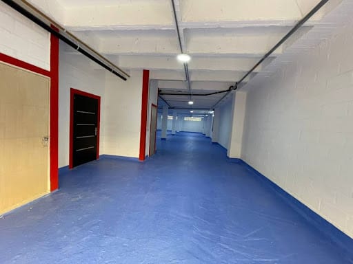 Bodega en arriendo en Cabecera San Antonio De Prado, Medellín, 320 m² · foto 3 de 18