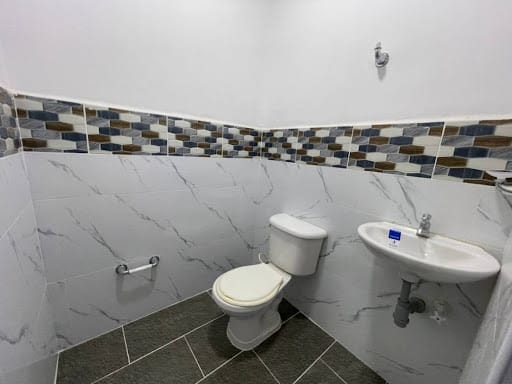 Bodega en arriendo en Cabecera San Antonio De Prado, Medellín, 320 m² · foto 11 de 18