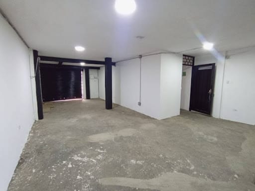 Bodega en arriendo en Trinidad, Medellín, 130 m² · foto 3 de 9